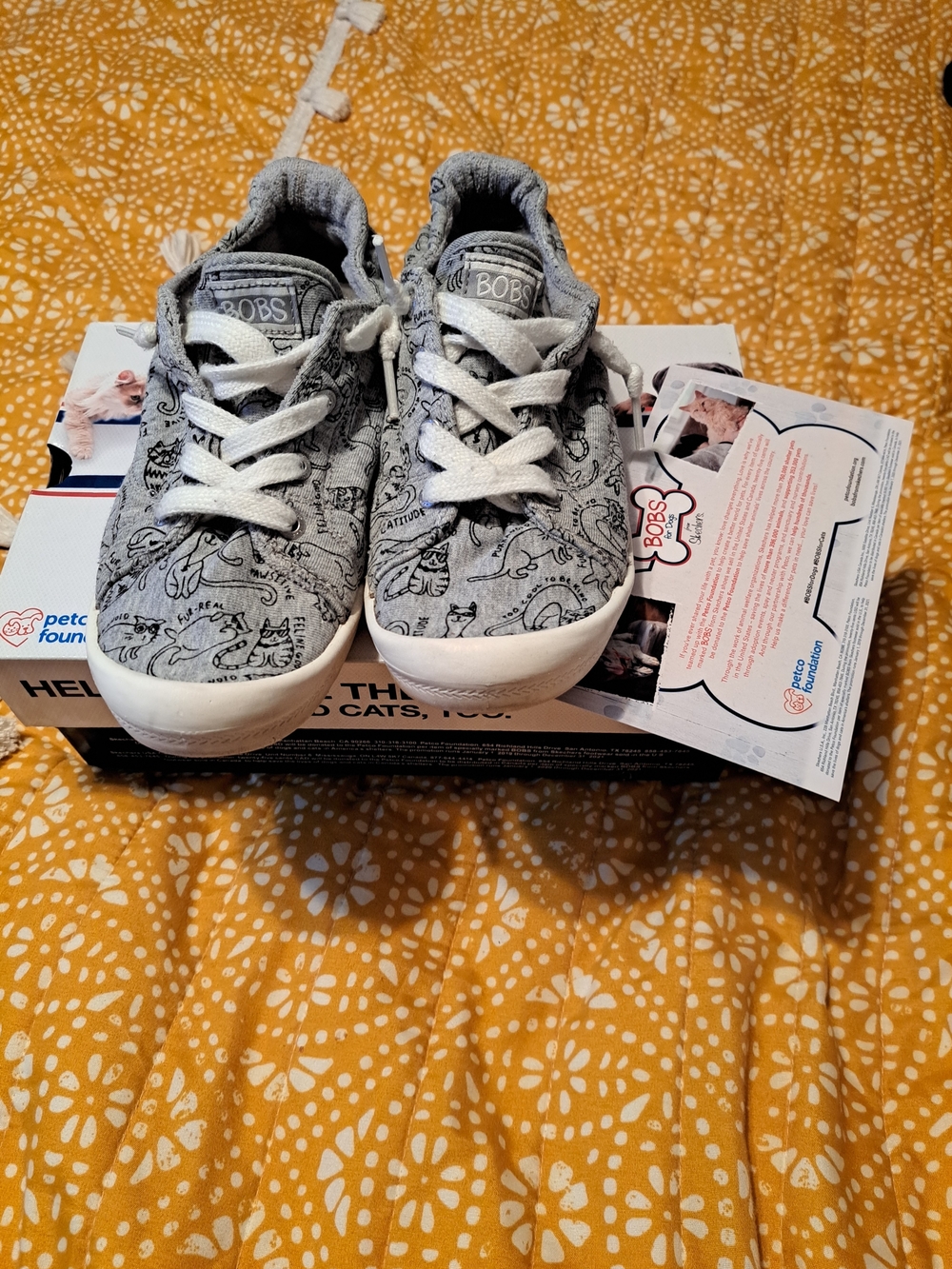 BOBS from Skechers Gray Cat-Print Slip-On Sneakers, shoes in good condition 👍🏻
